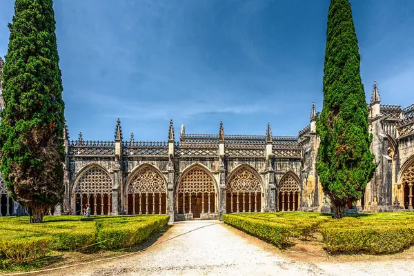 Batalha, Portekiz 11 Mayıs 2022: Dominikliler Manastırı, diğer adıyla Mosteiro da Batalha, diğer adıyla: Zafer Manastırı, 1388 yılında Portekiz 'in 1385 yılındaki Aljubarrota Muharebesi' ndeki zaferinin anısına kuruldu..