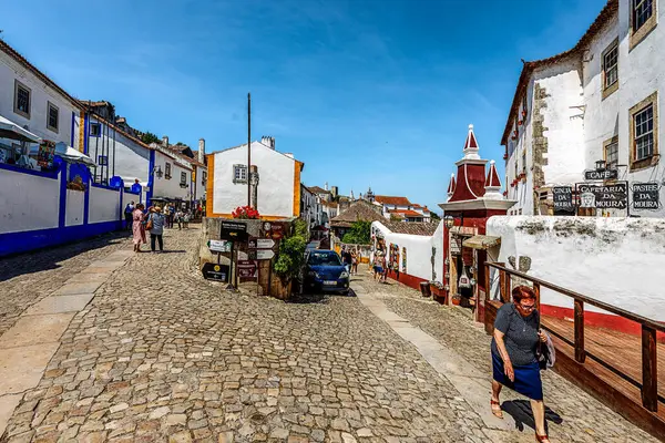 Portekiz 'in Obidos kenti 11 Mayıs 2022' de, Portekiz 'in Bidos-A Estremadura eyaletine bağlı Pedro e Sobral da Lagoa bölgesinde bulunan ve iyi korunmuş bir ortaçağ şatosudur..