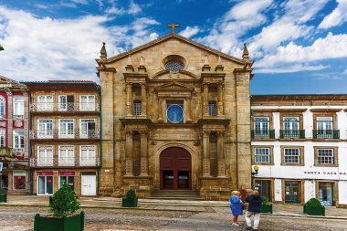 Guimaraes (Portekizce: Guimaraes, Portekiz, 16 Mayıs 2022), Portekiz 'in kuzeyinde, Braga iline bağlı şehir. Şehir 9. yüzyılda kurulmuş ve Vimaranes olarak adlandırılmıştır..