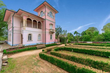 Coimbra, Portekiz 23 Mayıs 2022 Bussaco Sarayı, Portekiz 'in orta kesimindeki Bussaco sıradağlarında lüks bir otele ev sahipliği yapan eski bir manastır..