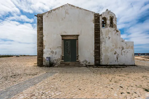 Sagres, Portekiz 28 Mayıs 2022: Sagres Okulu 'ndan kalanlar, Algarve' deki İber Yarımadası 'nın güneybatı ucu olan St. Vincent Burnu yakınlarındaki Sagres Sarayı olarak da bilinir..