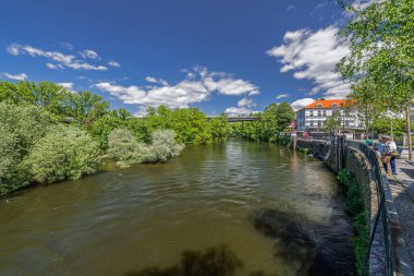 Amarante, Portekiz, Mayıs 06, 2024: Portekiz 'in kuzeyinde, Porto bölgesinde bulunan güzel bir kasabadır. Tamega Nehri boyunca uzanır ve Porto 'nun yaklaşık 60 kilometre doğusundadır..