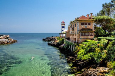 Cascais, Portekiz 20 Nisan 2024: Castro Guimaraes Müzesi Cascaiss Müzesi Mahallesi 'nde en önemli ve simgesel müzelerin bulunduğu bir bölgedir.. 