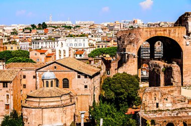 Roma, İtalya Sep 28, 2009: Roma Forumu, antik Roma 'da, çeşitli faaliyetler için çok amaçlı bir alan olarak hizmet veren, kamu hayatının kalbiydi..