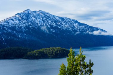 Nahuel Huapi Gölü, Ulusal Park, Bariloche, Patagonya, Arjantin, Andes Dağları Cerro Fray Elguea, Cerro Mora 