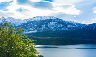 Nahuel Huapi Gölü, Ulusal Park, Bariloche, Patagonya, Arjantin, Andes Dağları Cerro Fray Elguea, Cerro Mora 