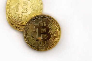 Bitcoin kripto para kriptosu. Bitcoin modern elektronik paradır. Para geçmişi olan bitcoin. Metalden bitcoin materyali. Bitcoin izole edilmiş beyaz arkaplan
