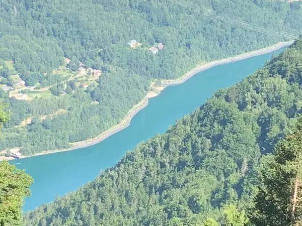 Lac du Verney, Allemand, Fransız Alpleri, Fransa, yaz çekimi.