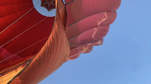 Marakeş sıcak hava balonu gezisi.