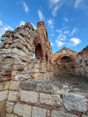 Nesebar 'daki Aziz Sofia Kilisesi harabeleri.