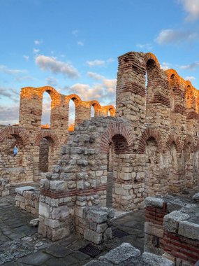 Bulgaristan 'ın Nesebar kentindeki Aziz Sofia Kilisesi kalıntıları