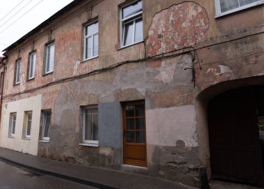 Karşılaştığım en ilginç yıkılmış duvarlar, eski evler ve binalar..