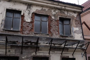 Karşılaştığım en ilginç yıkılmış duvarlar, eski evler ve binalar..