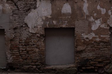 Karşılaştığım en ilginç yıkılmış duvarlar, eski evler ve binalar..