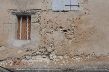 Karşılaştığım en ilginç yıkılmış duvarlar, eski evler ve binalar..