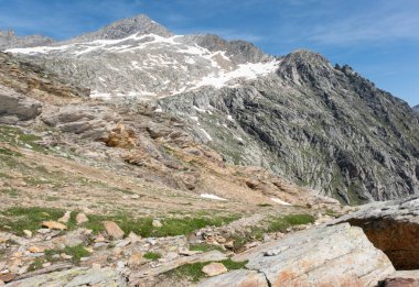 Alpler vadileri. Çoğunlukla Vanoise Vadisi, Fransa 'da çekildi. 7 günlük yürüyüş mesafesinde çekilmiş.. 