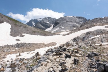 Alpler vadileri. Çoğunlukla Vanoise Vadisi, Fransa 'da çekildi. 7 günlük yürüyüş mesafesinde çekilmiş.. 