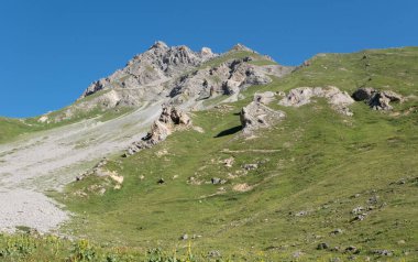 Alpler vadileri. Çoğunlukla Vanoise Vadisi, Fransa 'da çekildi. 7 günlük yürüyüş mesafesinde çekilmiş.. 