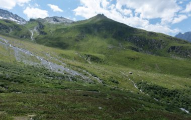 Alpler vadileri. Çoğunlukla Vanoise Vadisi, Fransa 'da çekildi. 7 günlük yürüyüş mesafesinde çekilmiş.. 