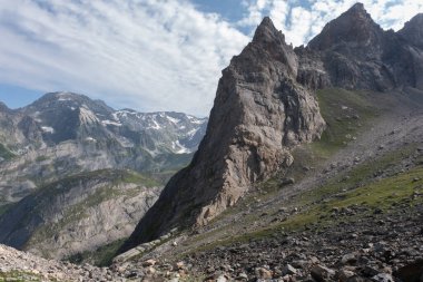 Alpler vadileri. Çoğunlukla Vanoise Vadisi, Fransa 'da çekildi. 7 günlük yürüyüş mesafesinde çekilmiş.. 