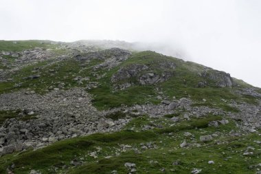 Alpler vadileri. Çoğunlukla Vanoise Vadisi, Fransa 'da çekildi. 7 günlük yürüyüş mesafesinde çekilmiş.. 