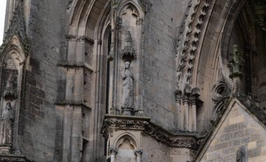 Gotik mimari tasarımı. Kilise cephesi.
