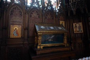 Gotik süsler. Fransa 'da birkaç Gotik anıtta çekilmiş. (Kiliseler ve binalar)