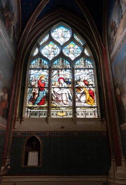 Gotik süsler. Fransa 'da birkaç Gotik anıtta çekilmiş. (Kiliseler ve binalar)