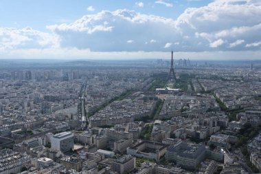 Paris 'in çatıları, Paris' in yükseklerinden çekilen fotoğraflar..