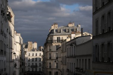 Paris 'in çatıları, Paris' in yükseklerinden çekilen fotoğraflar..
