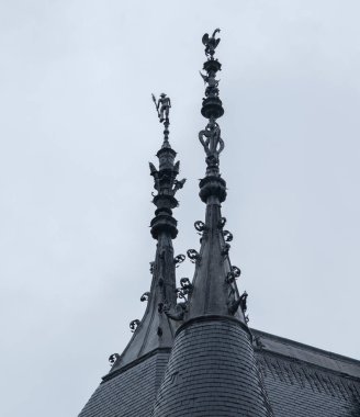 Rönesans Şatosu Azay-Le-Rideau, Fransa. 16. yüzyılda inşa edilmiş ve 19. yüzyılda büyütülmüş. Rönesans biçimi.