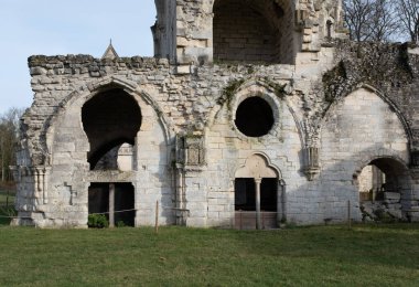 Chaalis 'in Abbey kalıntıları, ilk milenyumdan kalma ve Fransa' da bulunuyor..