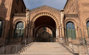 Barcelona Sanat Müzeleri, İspanya 'da. (Mimari modernist).