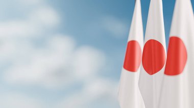 Japonya 'nın Üç Bayrağı Bir Bayrak Direğine Dekoratif Asıldı