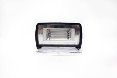 LED el feneri kırpma yolu ile beyaz arkaplanda izole edildi. Seçici odak.