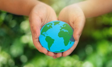 Temiz enerji, dünya, çevre, çevre dostu çevre, gezegeni kurtarmak, sosyal sorumluluk. Dünya ve Dünya 'yı 22 Nisan' da kurtarma kampanyası.