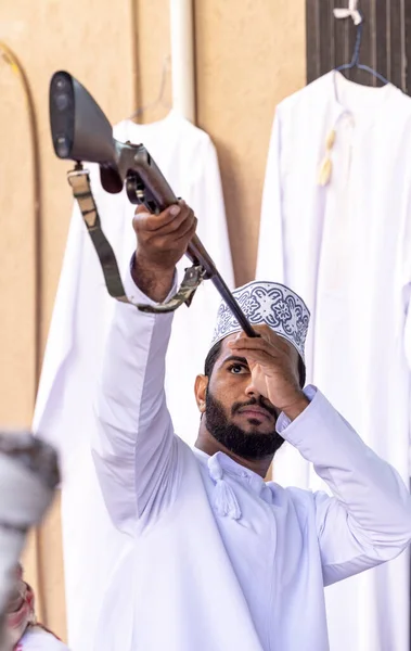Nizwa Oman 2Nd December 2022 Omani Men Guns Market — 图库照片