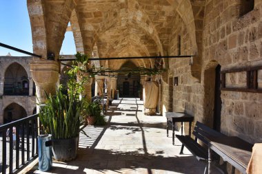 Great Inn-Byk Han is the largest caravansarai on the island of Cyprus, North Nicosia .It was built by the Ottomans in 1572. There are several courtyard cafes and souvenir shops inside the inn.