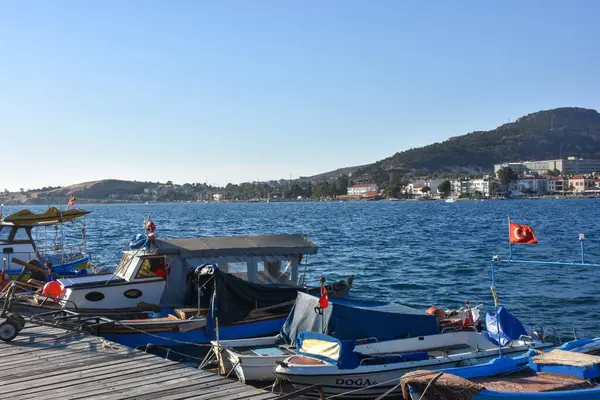 Foca Izmir Turkey Jun 2021 Fishing Boats Turkish Flags Coastline — Foto Stock