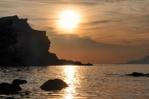 Sonnenuntergang Wellen Und Vulkanische Bergsicht Vom Yildizkoy Strand Auf Der — Stockfoto