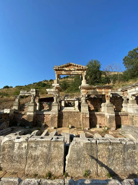 Nymphaeum Traiani Κρήνη Τραϊανού Στην Αρχαία Πόλη Της Εφέσου Στη — Φωτογραφία Αρχείου