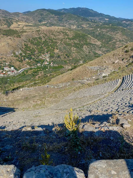 土耳其伊兹密尔Bergama的Pergamon古城剧场 帕加蒙的雅典卫城旧的废墟 — 图库照片