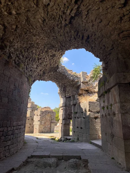 Acceso Subterráneo Templo Telesphorus Ciudad Romana Pérgamo Túnel Antigua Ciudad —  Fotos de Stock