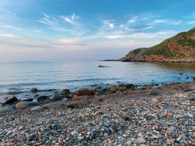Gökceada, Imbros adasındaki Yıldırım plajının boş manzarası. Yildizkoy, Gökceada 'da popüler bir plajdır. Çanakkale, Türkiye