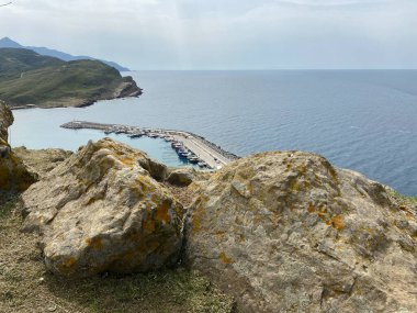 Gökçeada, Canakkale, Türkiye 28 Mayıs 2023: Kalekoy Village, Gökçeada 'daki balık restoranı. Türkiye 'nin en büyük adası olan Gökçeada, Çanakkale ilinin bir ilçesidir.