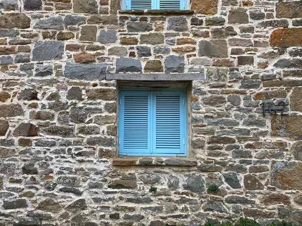 Traditional Greece Mediterranean Aegean Type Stone House Window Blue Blinds — Stock Photo, Image