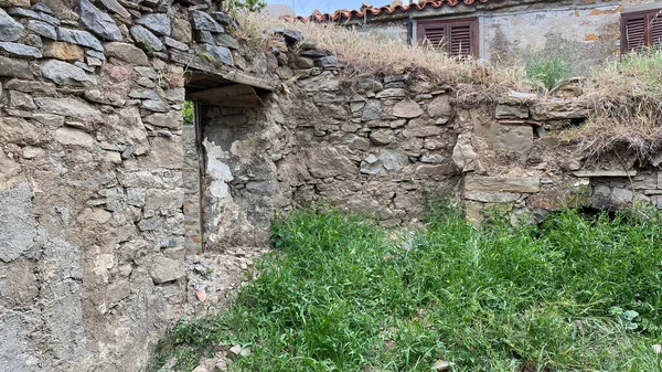 Gkeada Old Bademli Köyünde Terk Edilmiş Yıpranmış Bir Taş Gliki — Stok fotoğraf