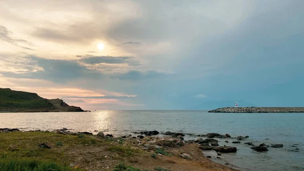 Mercusuar Kalekoy Dan Pemandangan Pantai Saat Matahari Terbenam Pelabuhan Kalekoy — Stok Foto