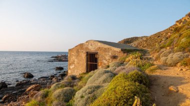 Arcadia - Gökçeada 'nın (Imbros) kuzeyinde bulunan Yildizkoy halk plajı. Körfez ulusal deniz parkı statüsünde korunuyor. Çanakkale, Türkiye