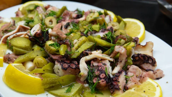 Boiled Octopus Salad Served Pure Olive Oil Lemon Slices Dill — Stock Photo, Image